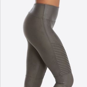 SPANX Faux Leather Moto Legging